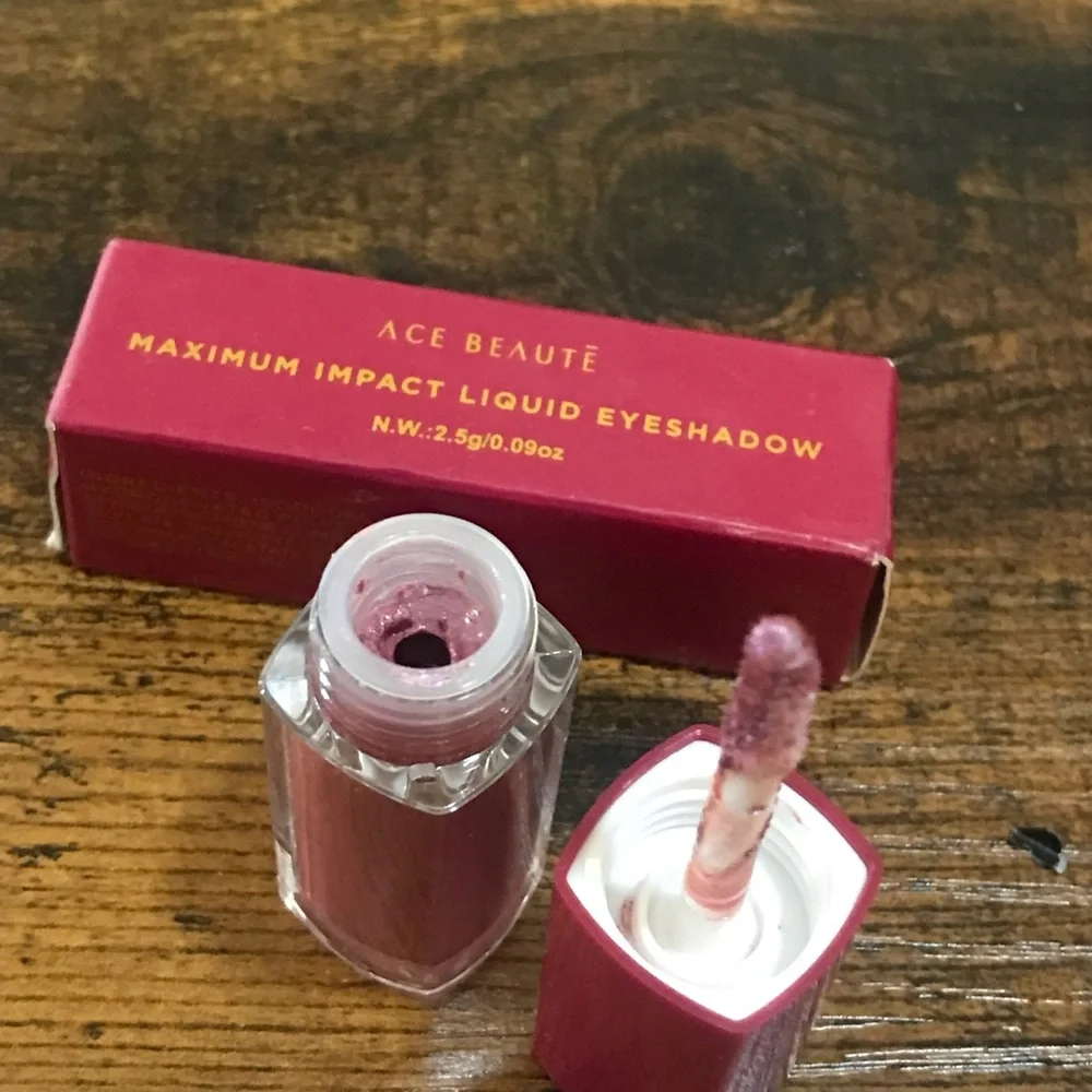 Ace Beauté Liquid Eyeshadow - Shimmery Rose Mauve